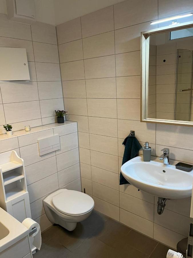 Schmuckstück im Herzen Rostocks mit grüner Oase Exterior foto